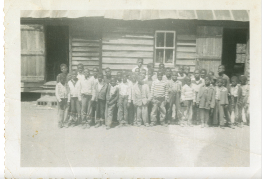 Photograph of the Promised Land School (John’s Island) 1954, with children outside
