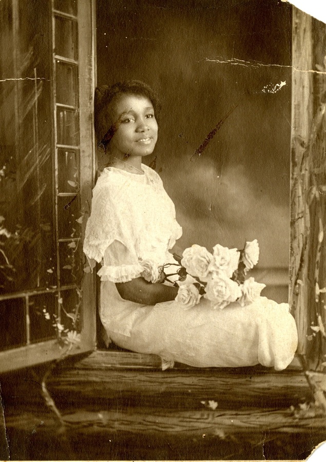 Mamie Garvin Fields, 1913